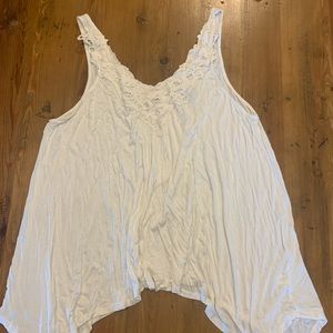 Plus Size American Rags Crochet tank top. Cute handkerchief hem. NWOT.